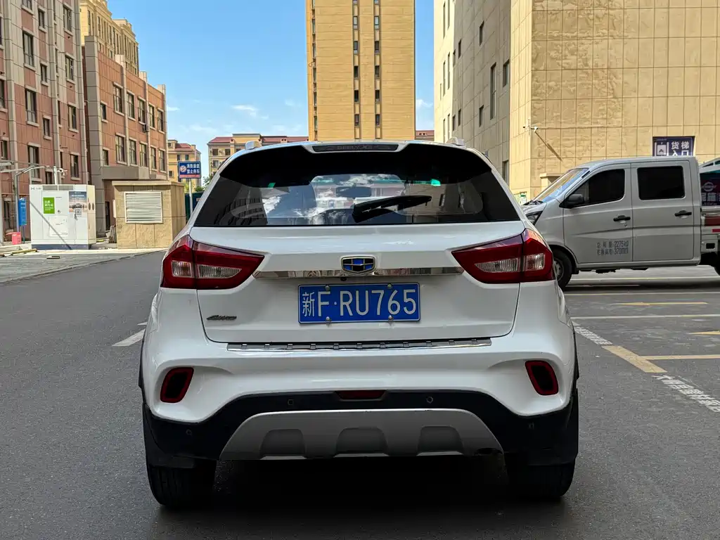 Geely Vision X3 — миниатюра 14