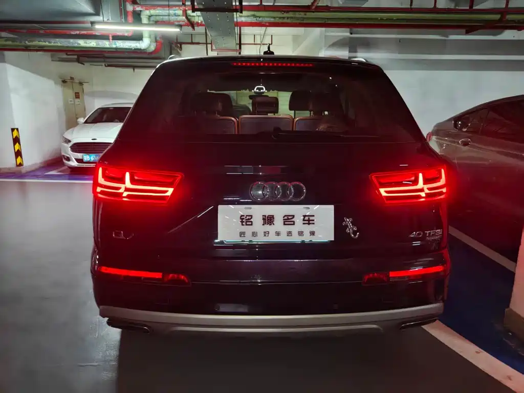 Audi Q7 — миниатюра 7