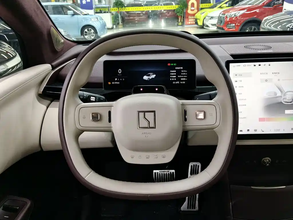 Zeekr X 2023 YOU 4 мест