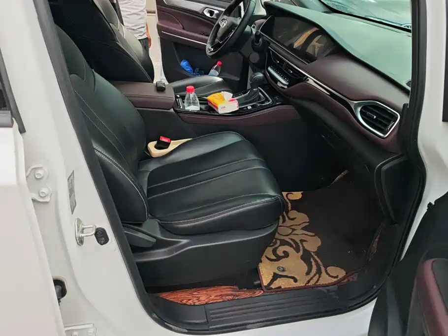 GAC Motor Trumpchi M6 — миниатюра 8