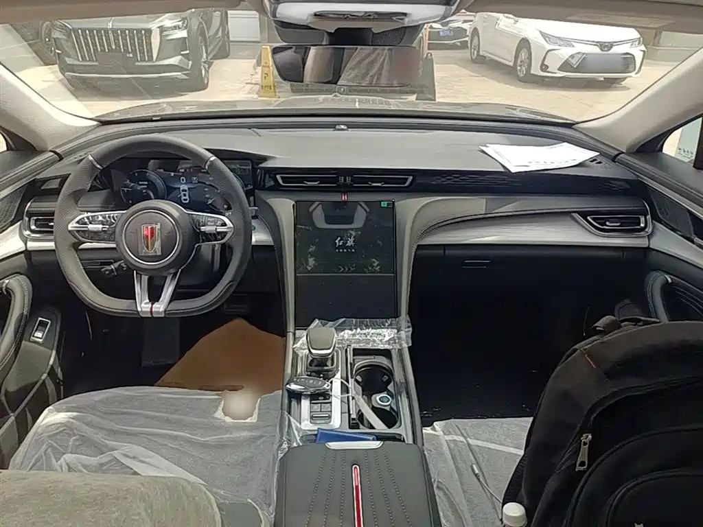 Hongqi H5 2025 2.0T AT