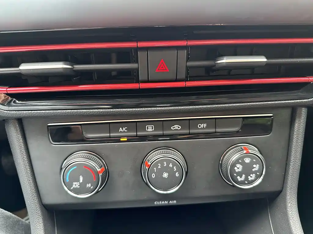 Volkswagen Lavida — миниатюра 10