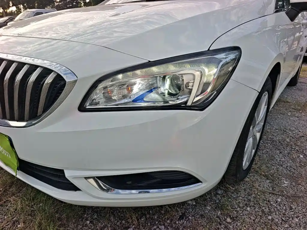 Buick Verano — миниатюра 24