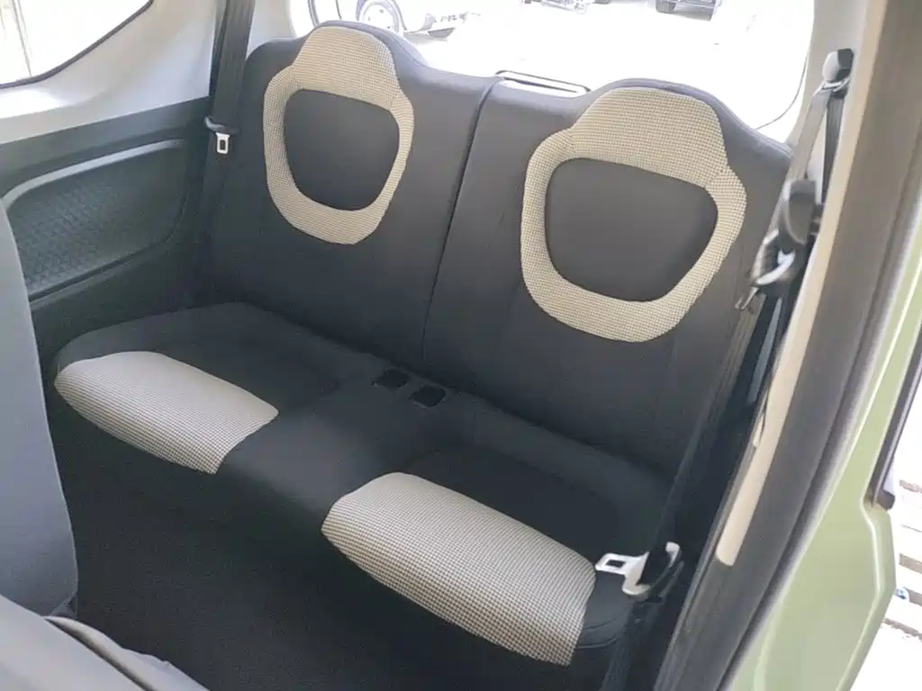Wuling MINIEV — миниатюра 17