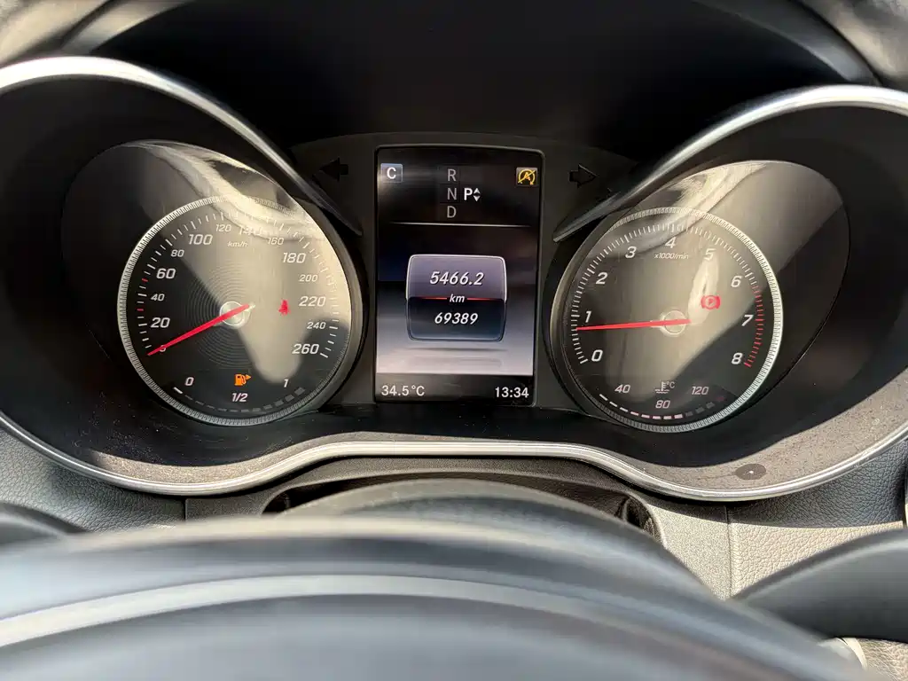 Mercedes-Benz C-Class — миниатюра 11