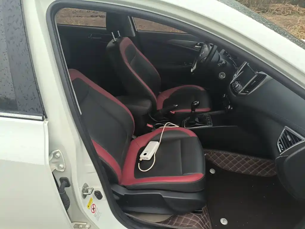 Changan Eado XT — миниатюра 25