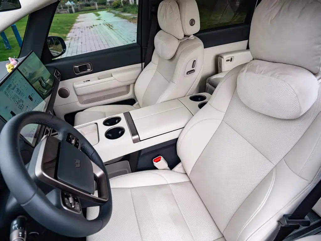 Li Auto Li MEGA — миниатюра 10