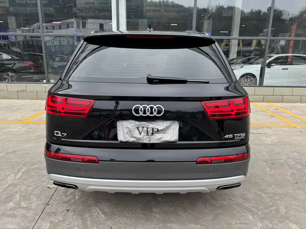 Audi Q7 — миниатюра 11