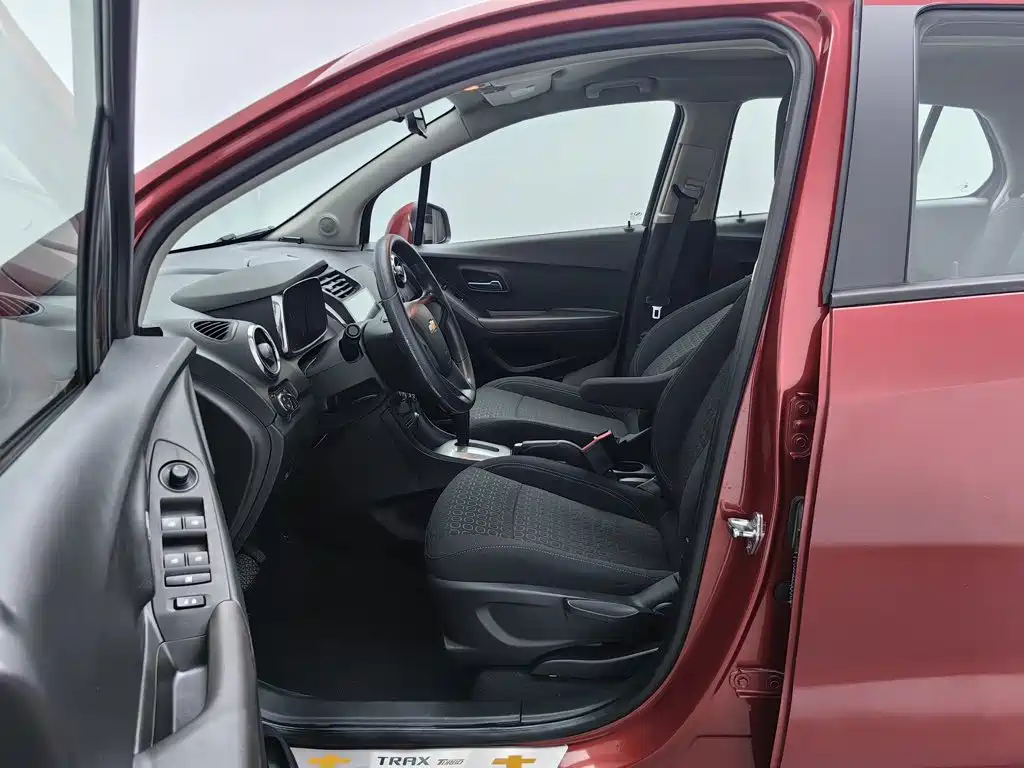 Chevrolet Trax — миниатюра 10
