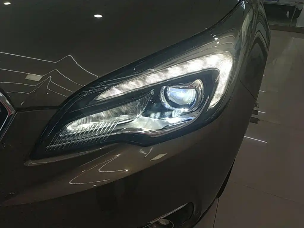 Buick Envision Plus — миниатюра 24