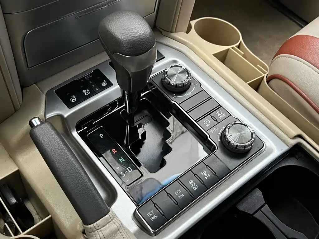 Toyota Land Cruiser — миниатюра 15