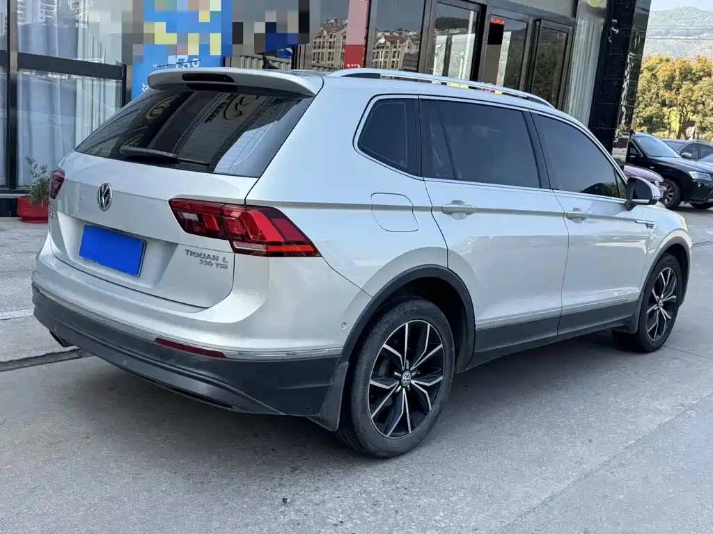 Volkswagen Tiguan L — миниатюра 4