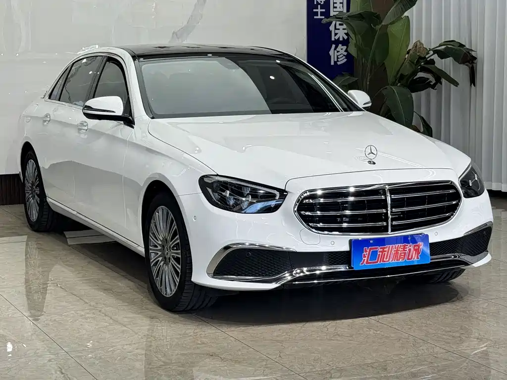 Mercedes-Benz E-Class — миниатюра 3