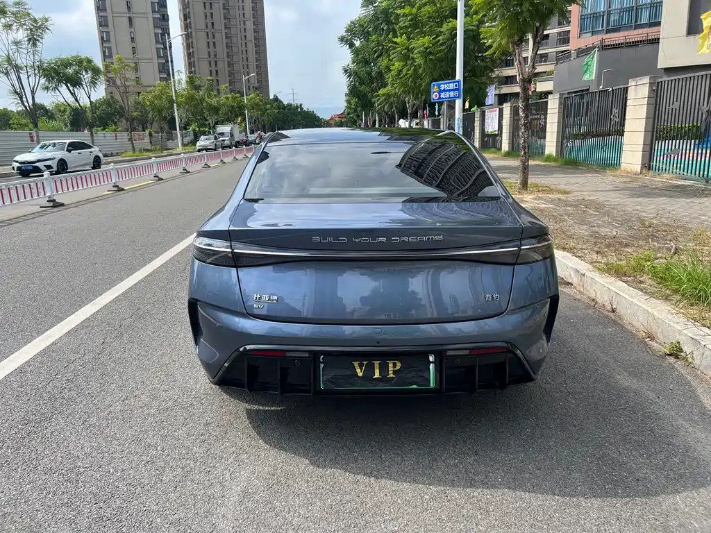 BYD Seal — миниатюра 6