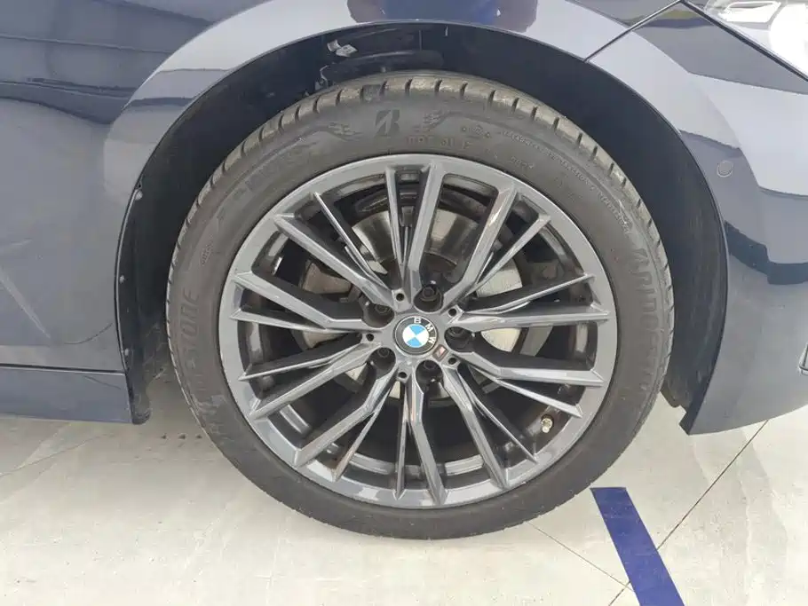 BMW 3 Series — миниатюра 6