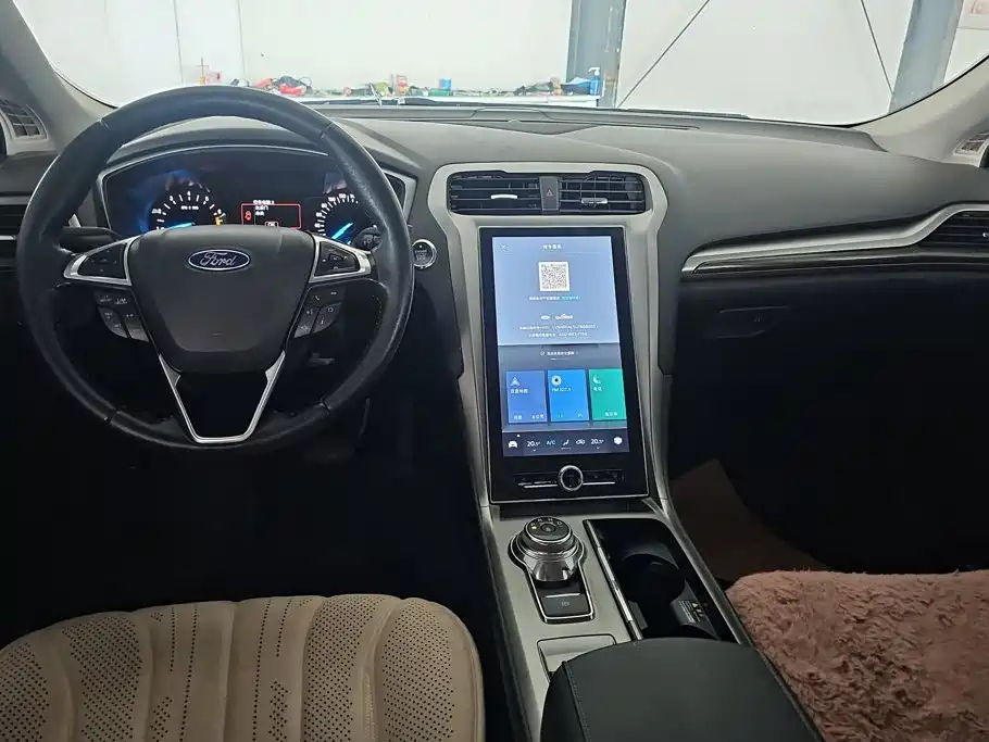 Ford Mondeo — миниатюра 12