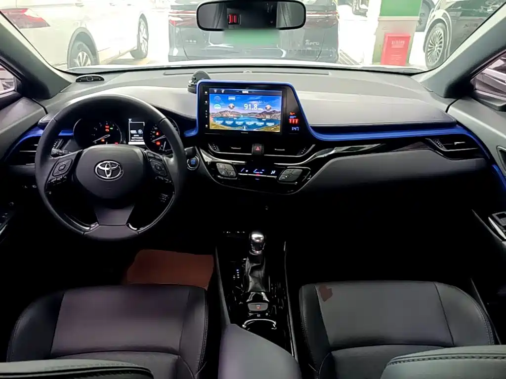 Toyota IZOA — миниатюра 10