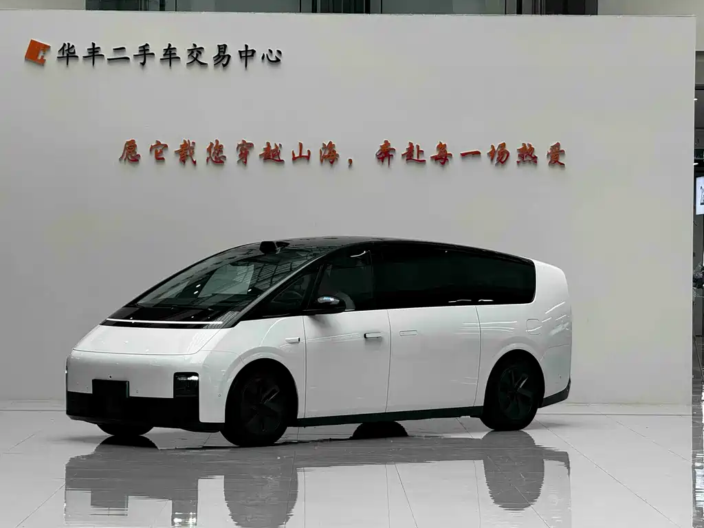 Li Auto Li MEGA 2024