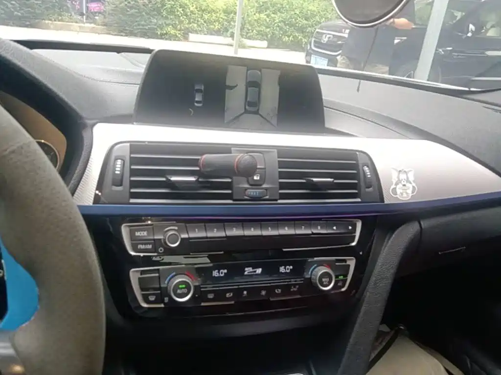 BMW 3 Series — миниатюра 13