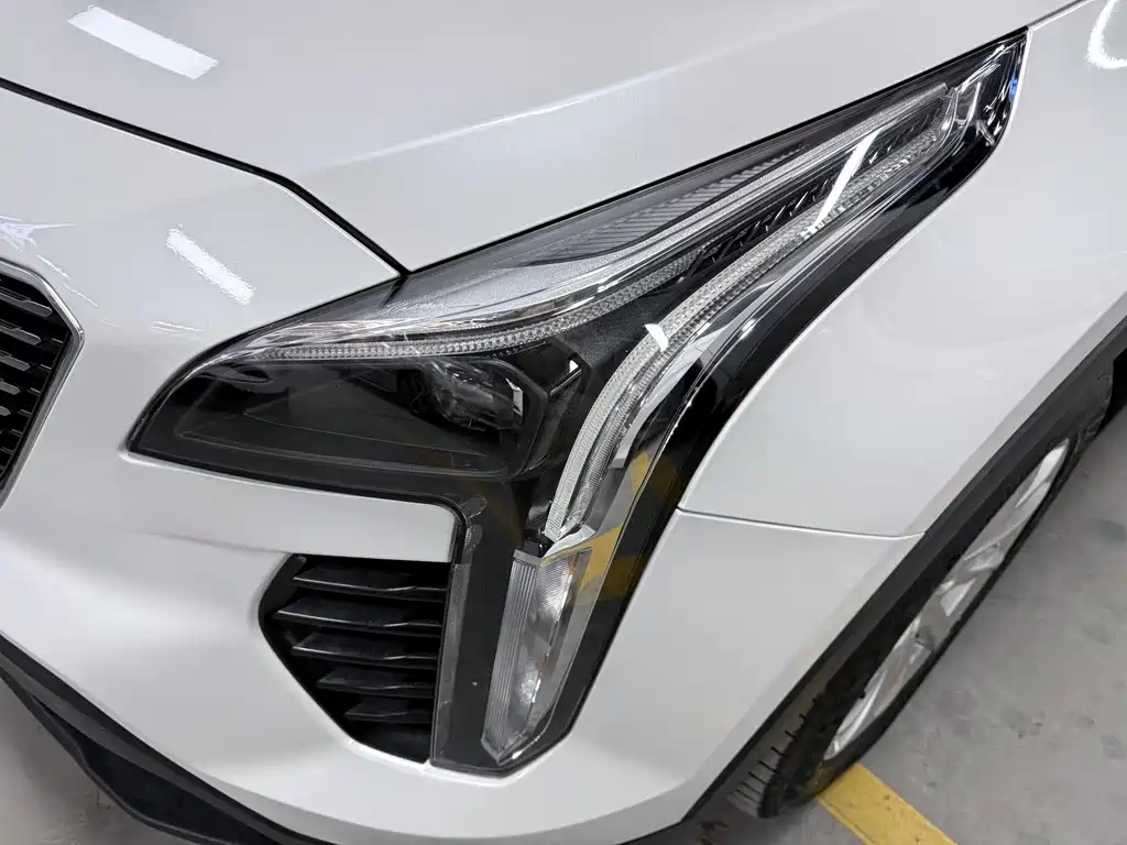 Cadillac XT4 - фото 4