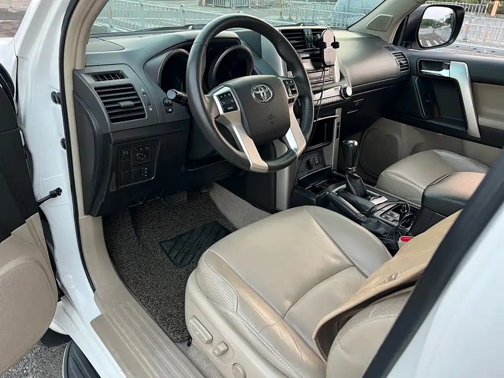 Toyota Prado — миниатюра 5
