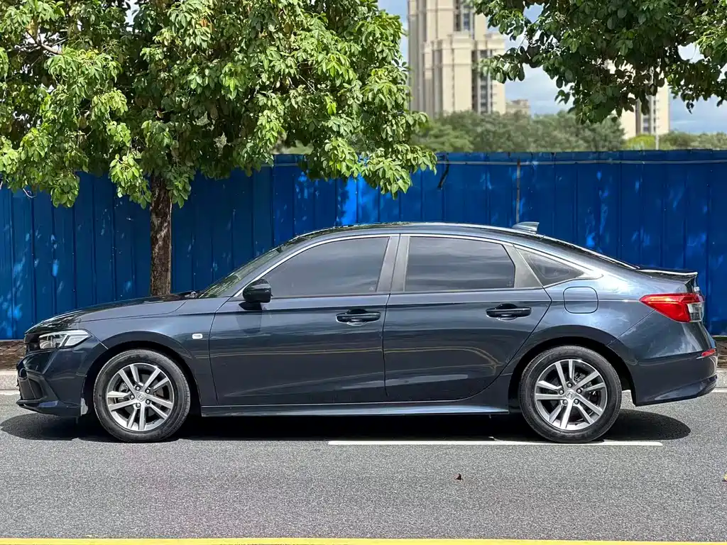 Honda Civic — миниатюра 7