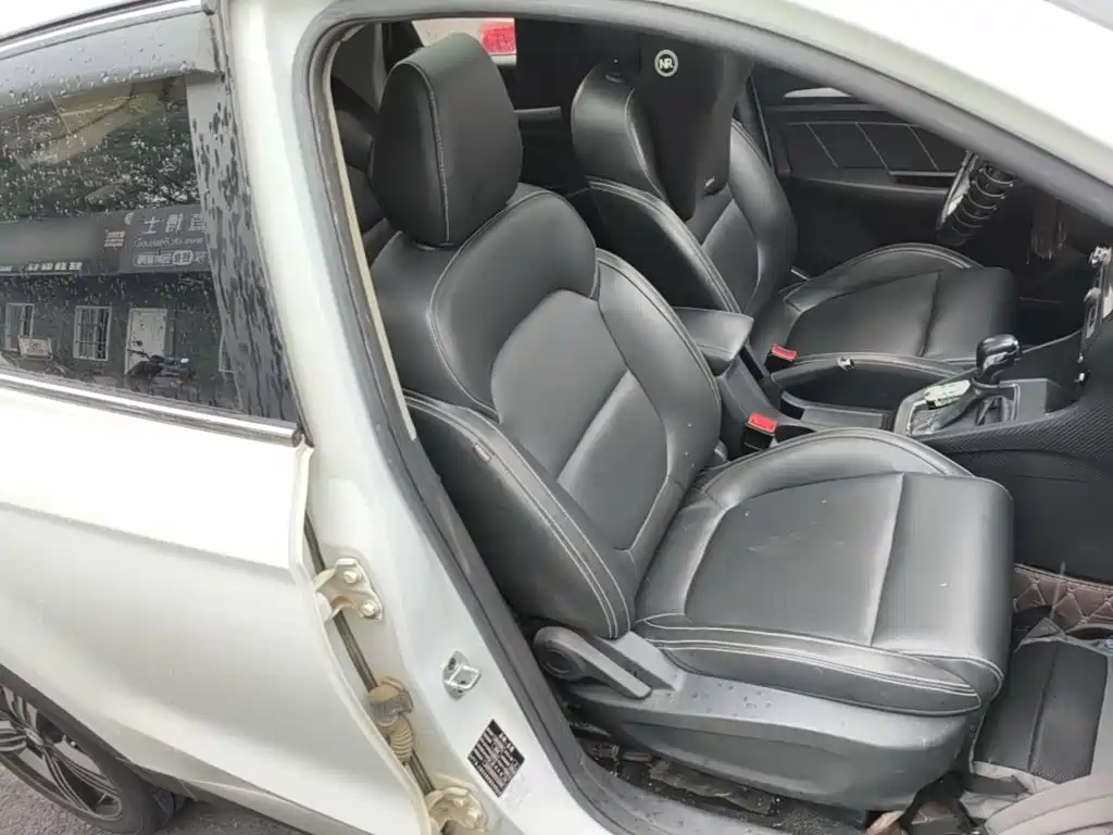 MG ZS — миниатюра 25