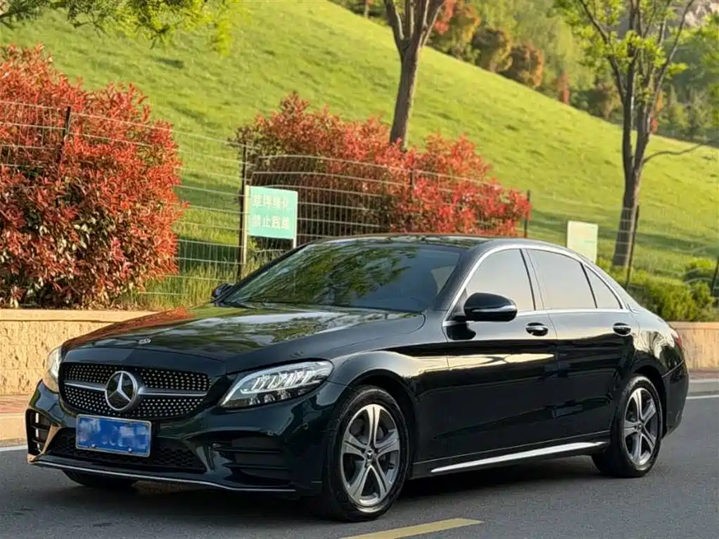 Mercedes-Benz C-Class 2020