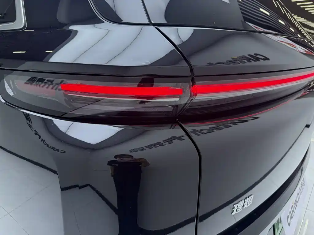 Li Auto Li L8 — миниатюра 17