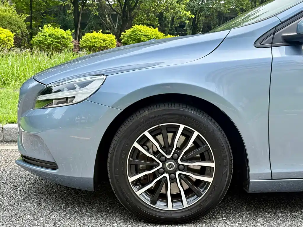 Volvo V40 — миниатюра 16