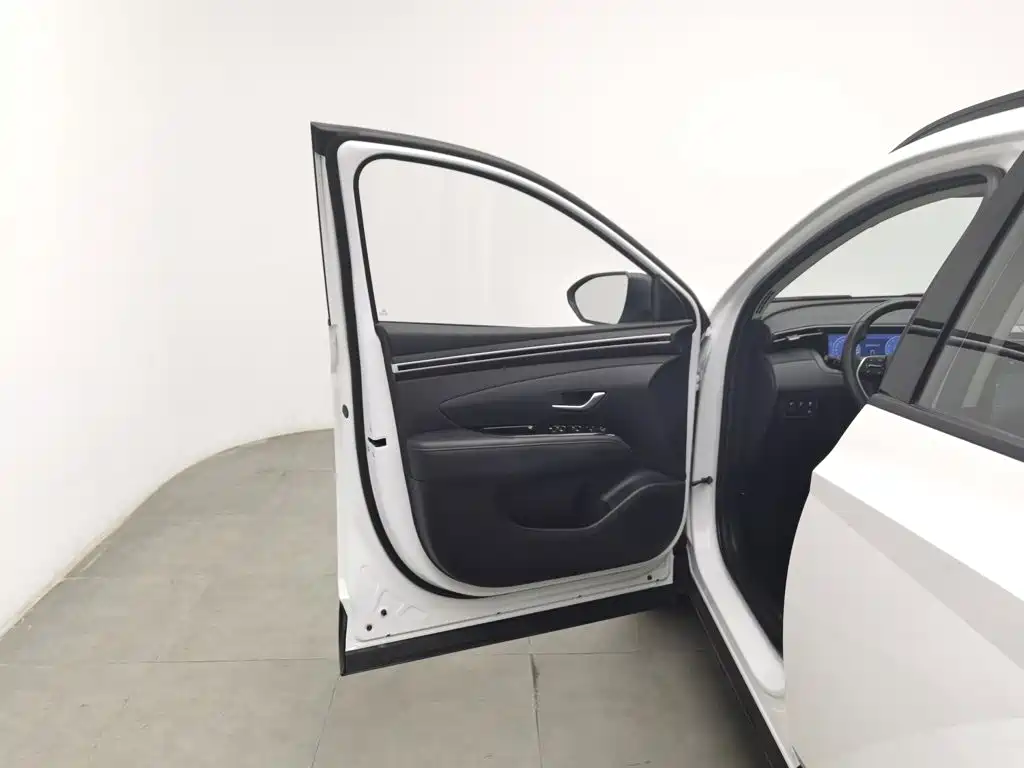 Hyundai Tucson — миниатюра 8