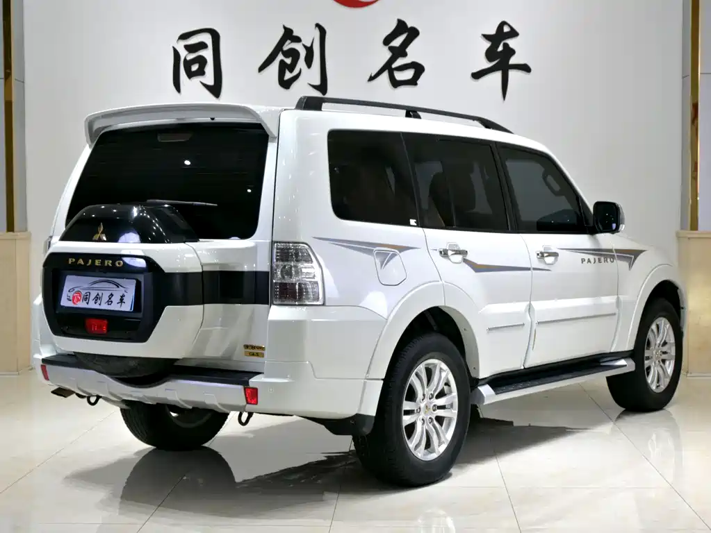 Mitsubishi V97 2019 3.8L