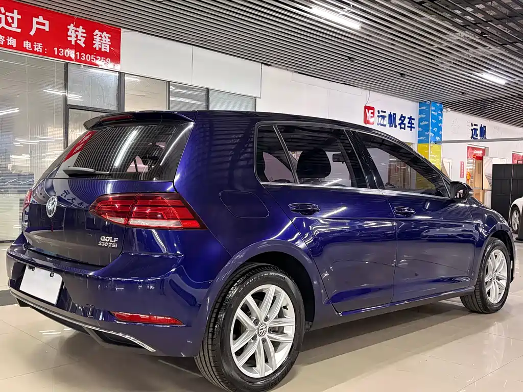 Volkswagen Golf 2018 230TSI AT Comfort