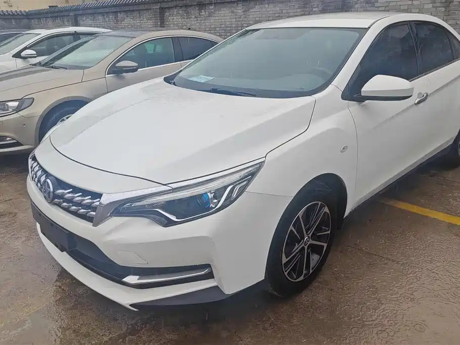 Venucia D60 2018