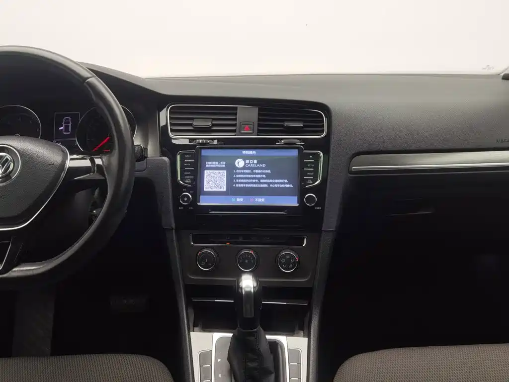 Volkswagen Golf — миниатюра 12