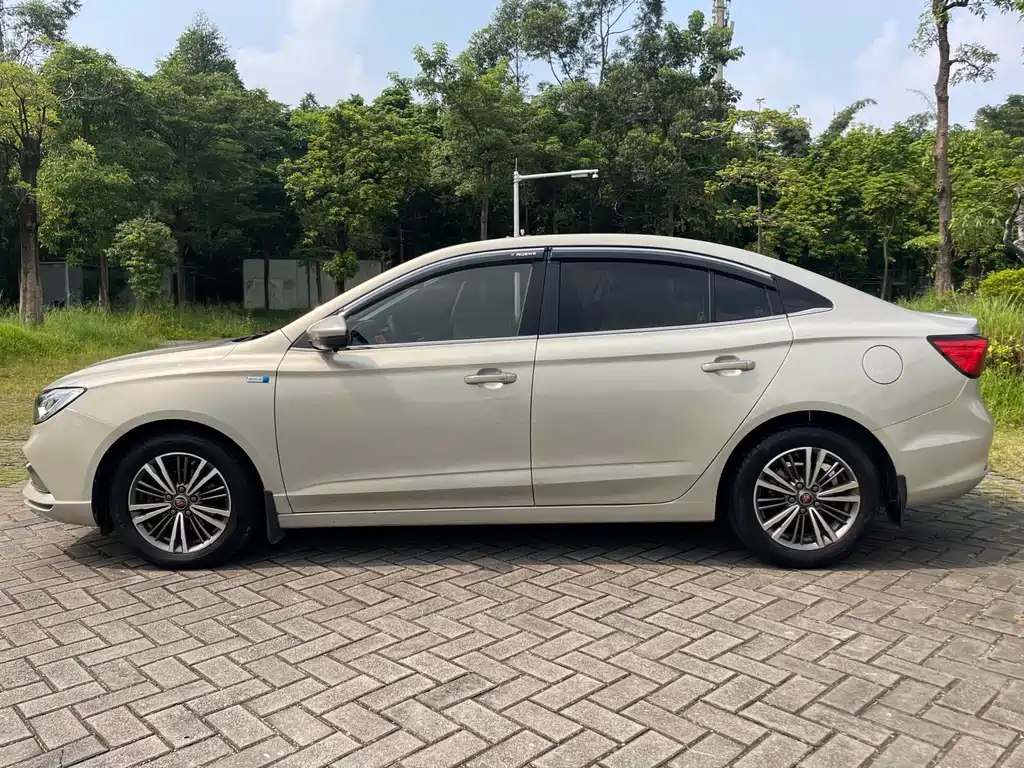 Roewe i5 — миниатюра 11
