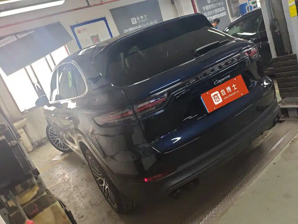 Porsche Cayenne — миниатюра 4