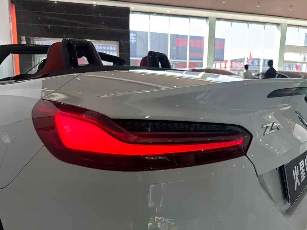 BMW Z4 — миниатюра 11