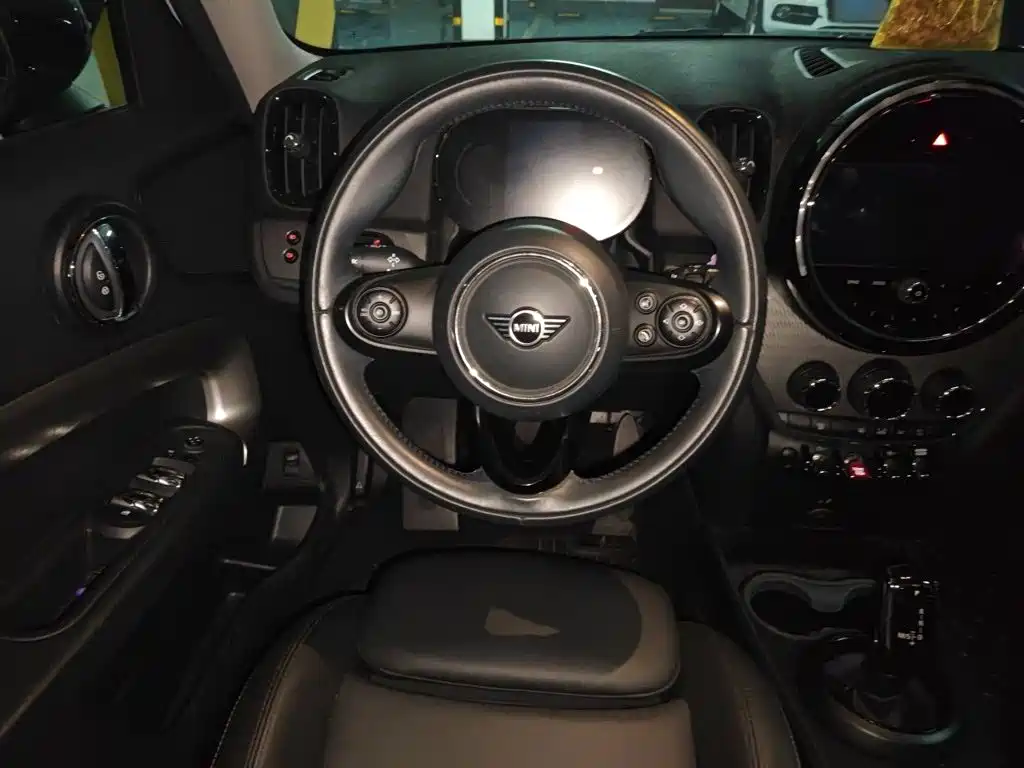 MINI Mini Countryman — миниатюра 11