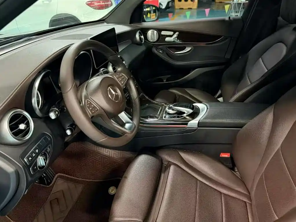 Mercedes-Benz GLC 2017 GLC 260 4MATIC Luxury
