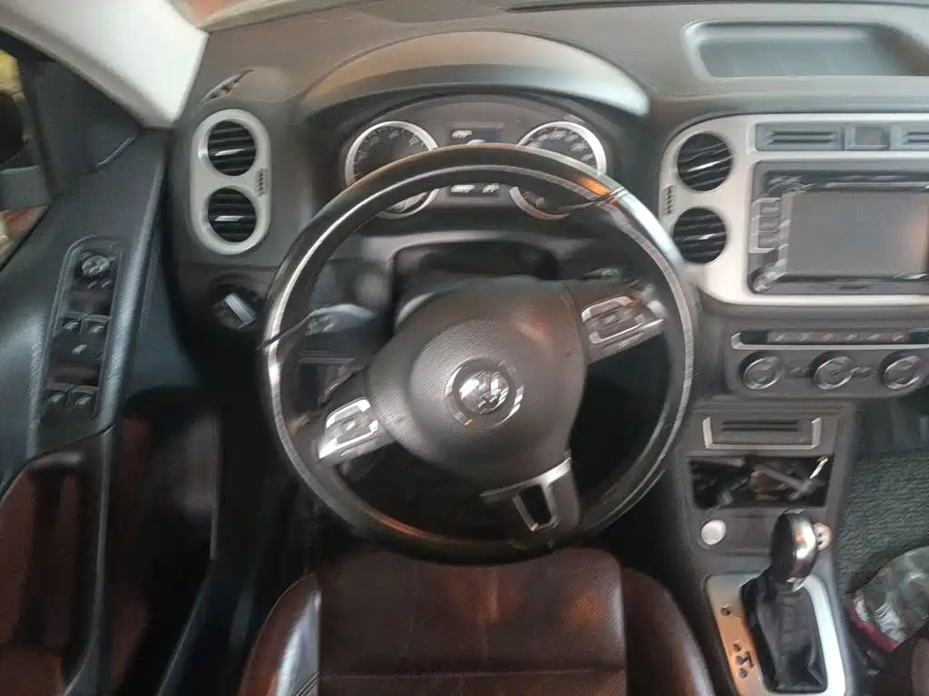 Volkswagen Tiguan — миниатюра 6