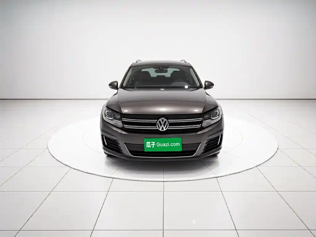 Volkswagen Tiguan — миниатюра 2