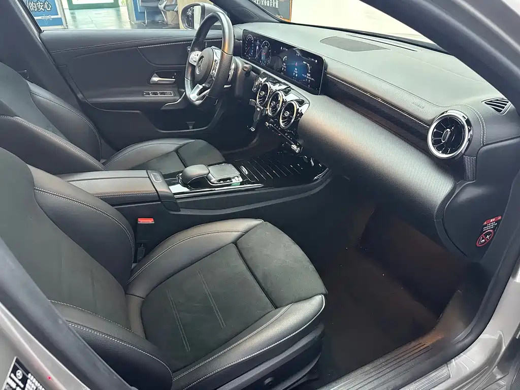 Mercedes-Benz A-Class — миниатюра 9