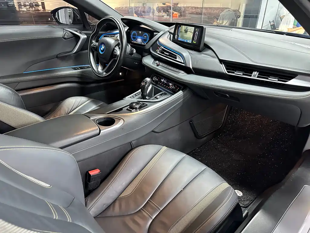 BMW i8 — миниатюра 9