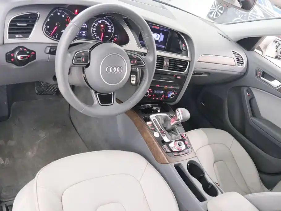 Audi A4L — миниатюра 11