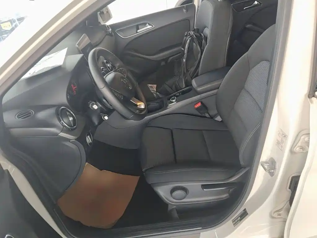 Mercedes-Benz B-Class — миниатюра 15