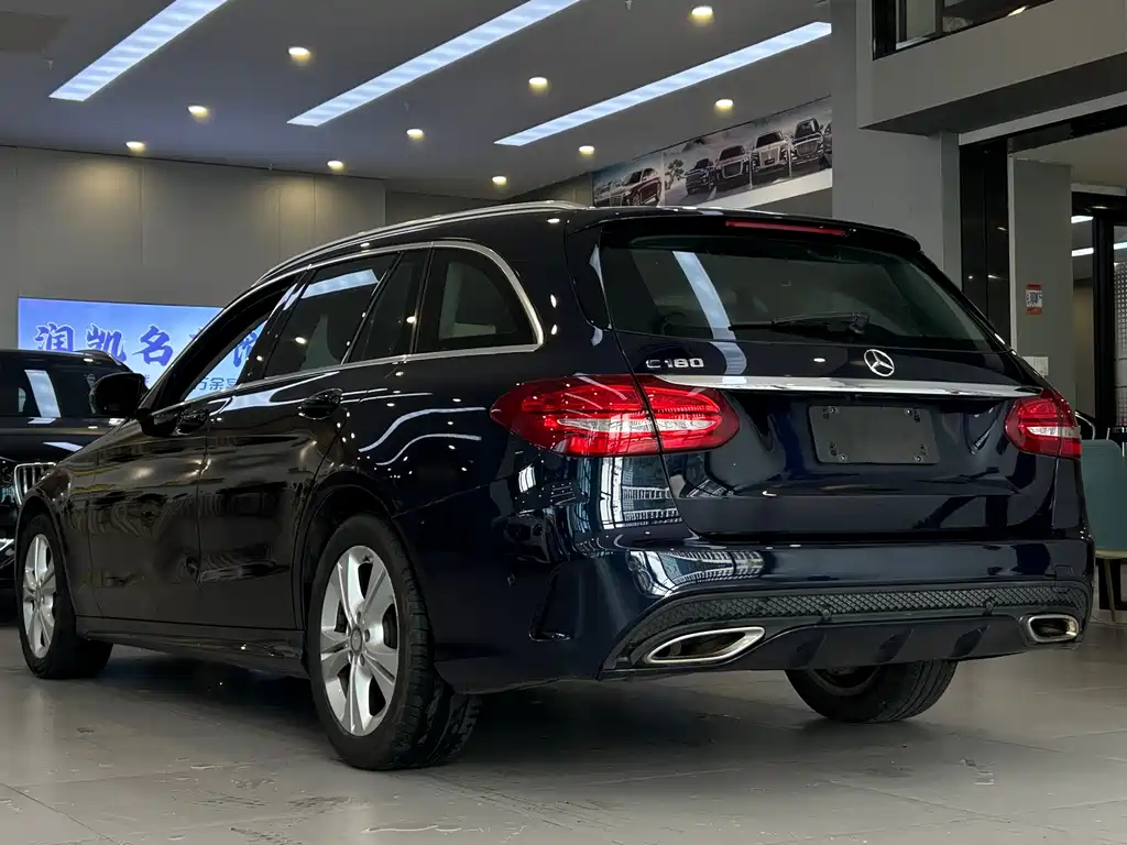 Mercedes-Benz C-Class (Import) — миниатюра 5