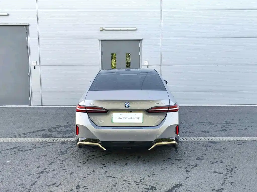 BMW i5 — миниатюра 3