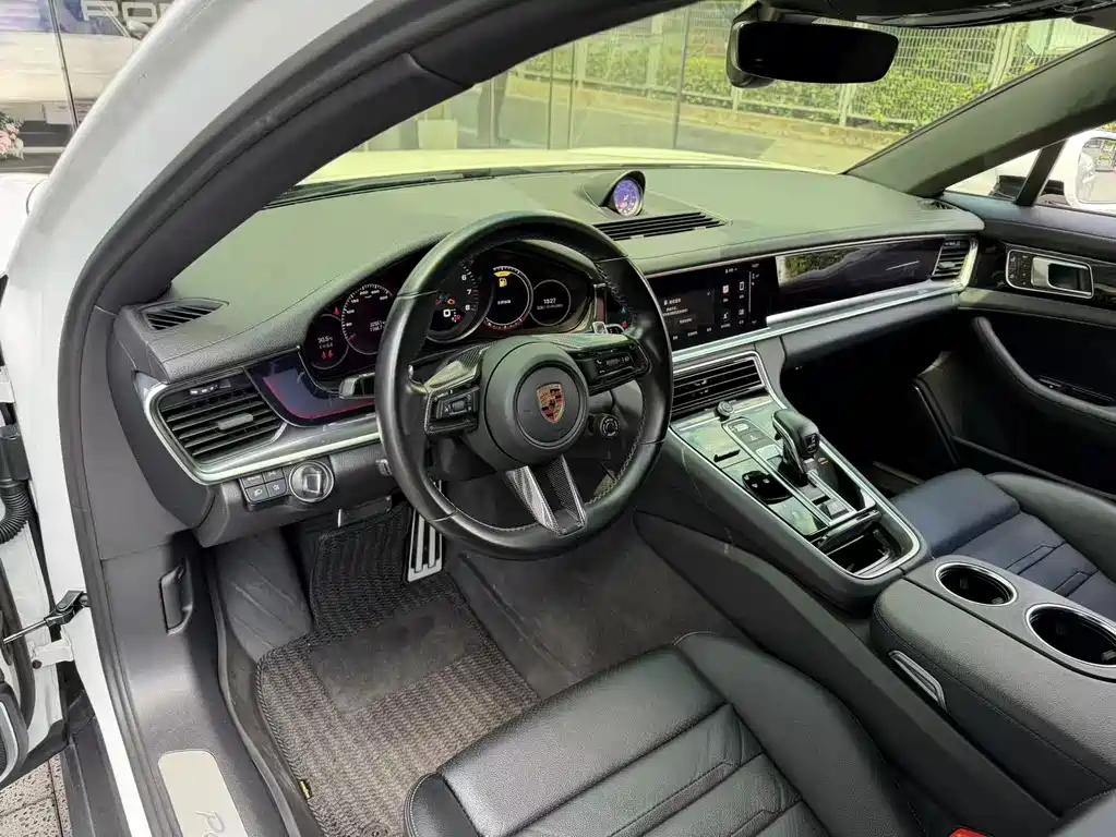 Porsche Panamera — миниатюра 8