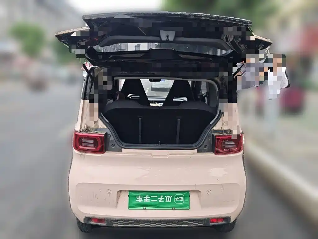 Wuling MINIEV — миниатюра 20